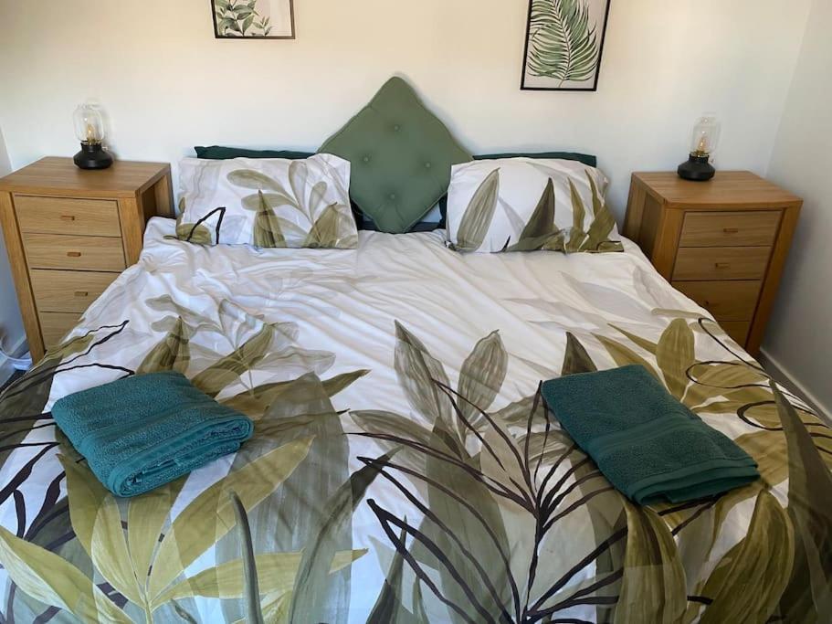 Honeycomb Cottage Newburgh  ภายนอก รูปภาพ